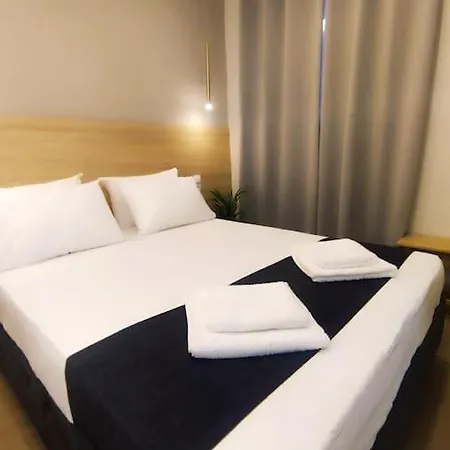 Giorgos & Chara In The Old Port